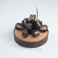 Load image into Gallery viewer, Chocolate Royale 7 inch
