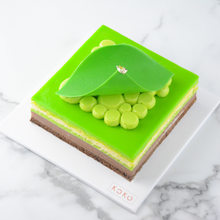 Load image into Gallery viewer, Pandanus Sensation Cake 6 Inch
